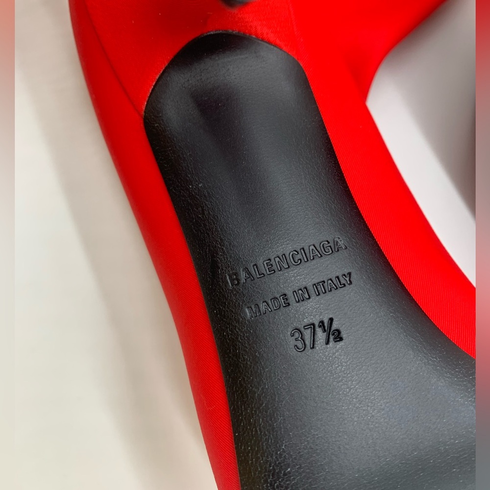 Balenciaga Pointed Toe Sock Boot - Picture 6 of 7